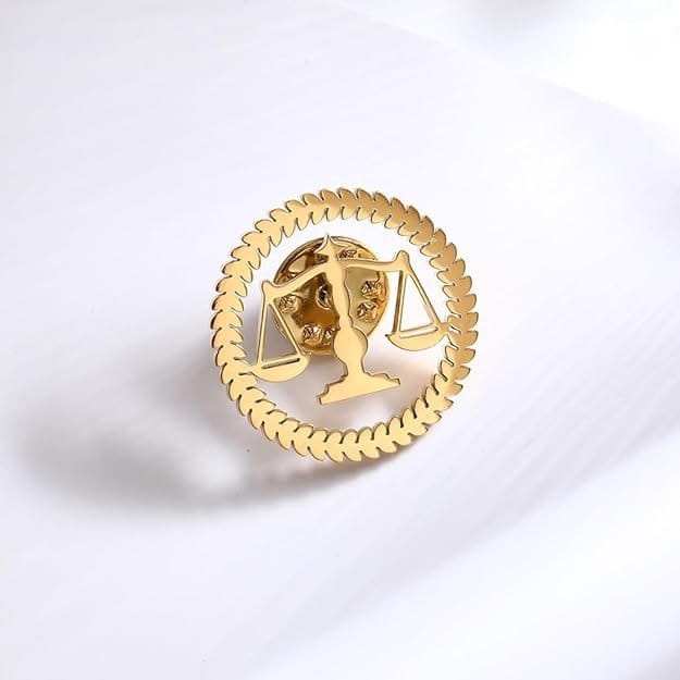 Judiciary Coat Pin